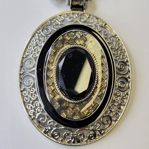 Black and Silver tone Oval Pendant Necklace - Picture 4 of 4
